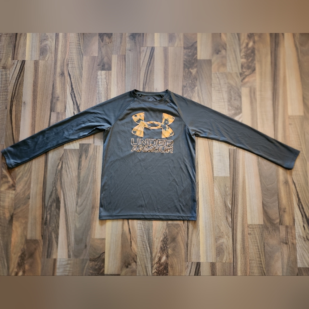 Under Armour Green Shirt Kids Medium